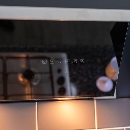 Five Bedroom Townhouse - Near City Centre - Edgbaston - On Street Parking - Wifi - Netflix - 974P Birmingham Eksteriør bilde