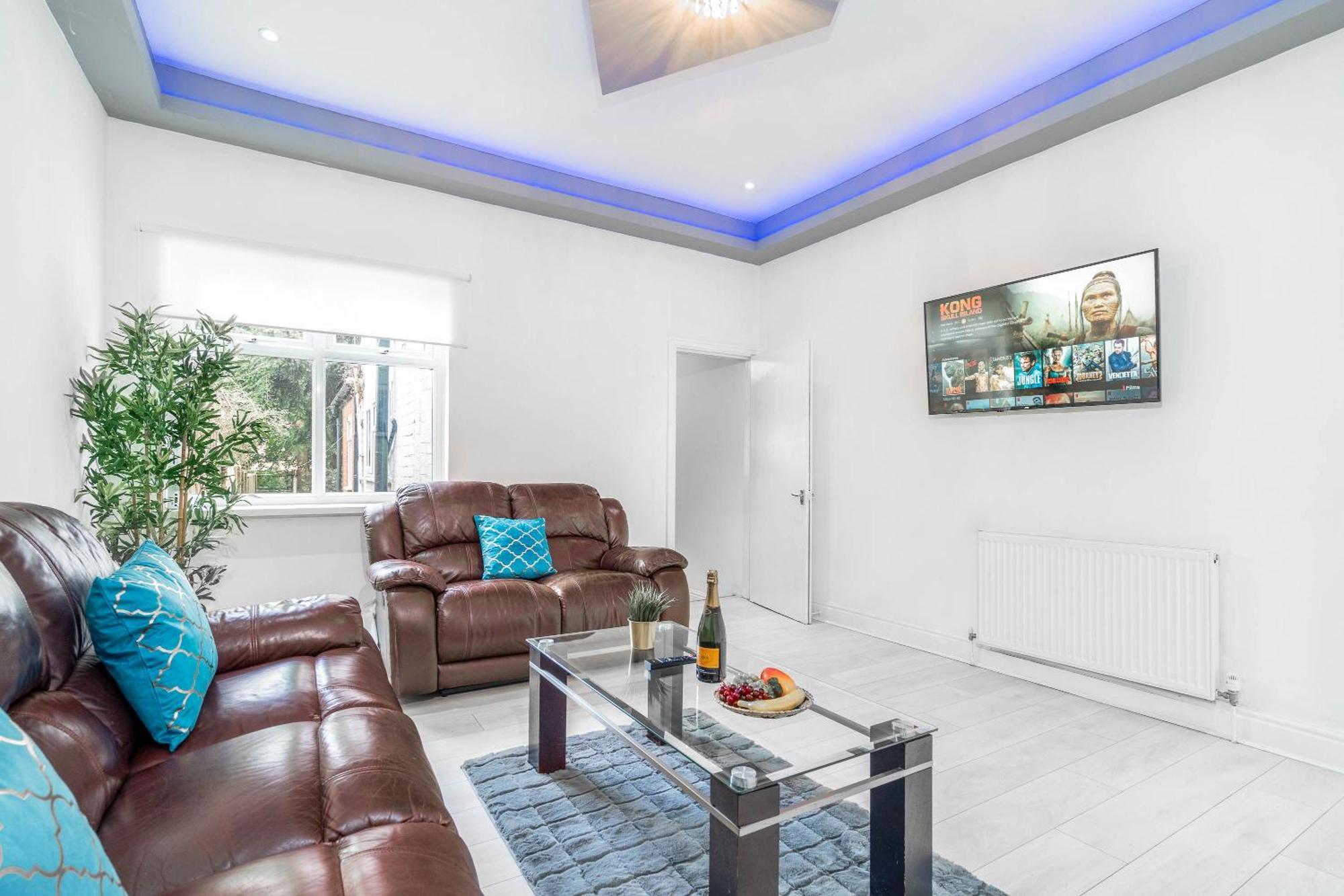 Five Bedroom Townhouse - Near City Centre - Edgbaston - On Street Parking - Wifi - Netflix - 974P Birmingham Eksteriør bilde